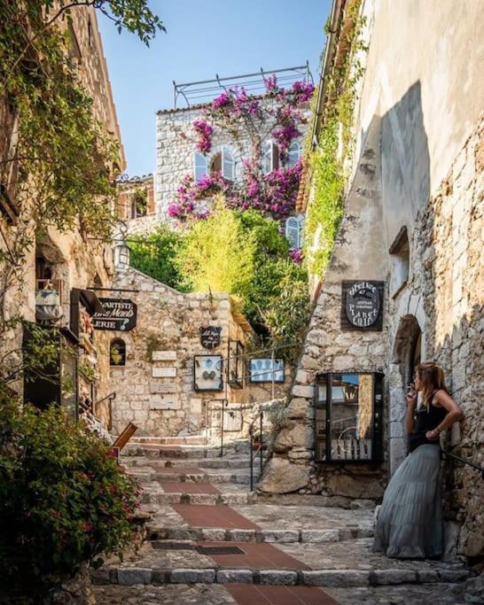 Studio Au Calme, Avec Terrasse Et Parking A Eze Village 外观 照片